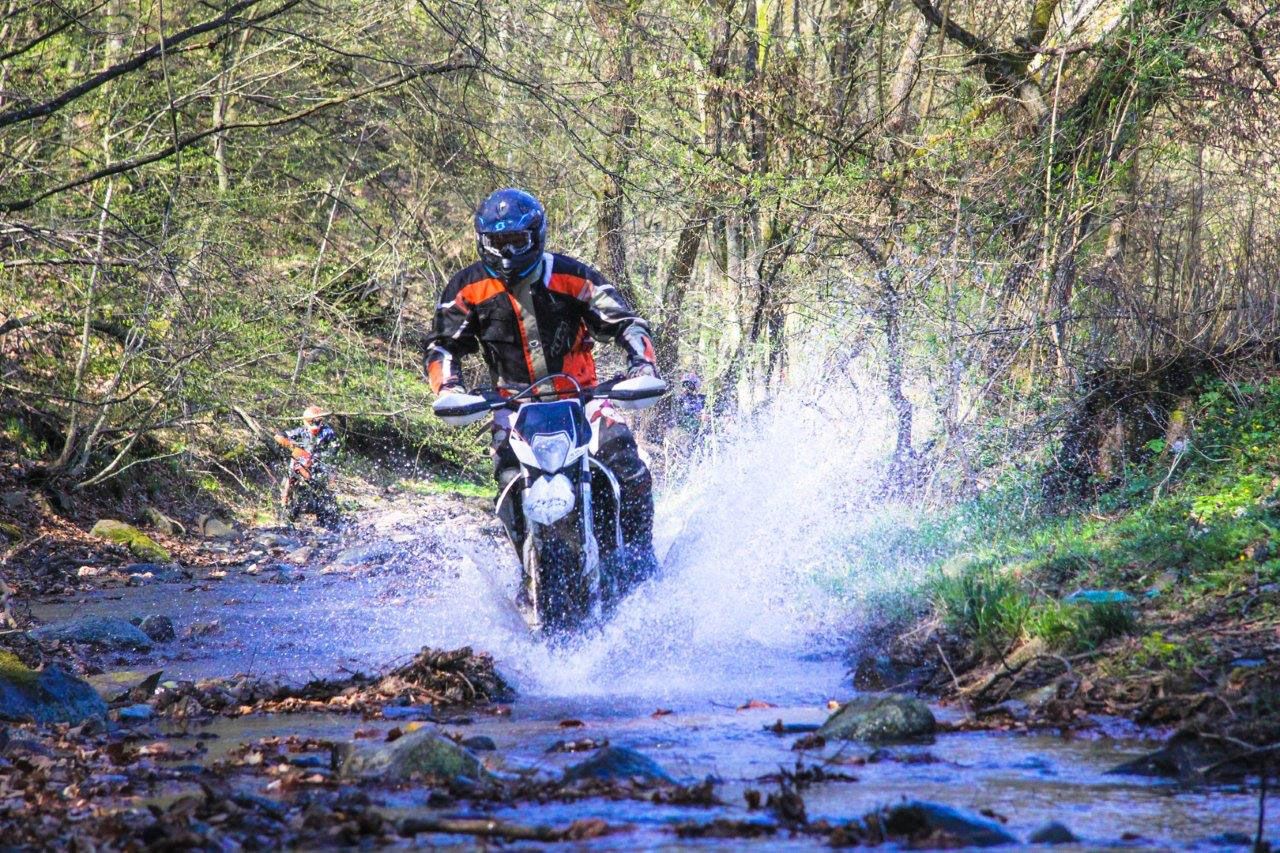 Enduro-Tours-Romania-Emy-sl2